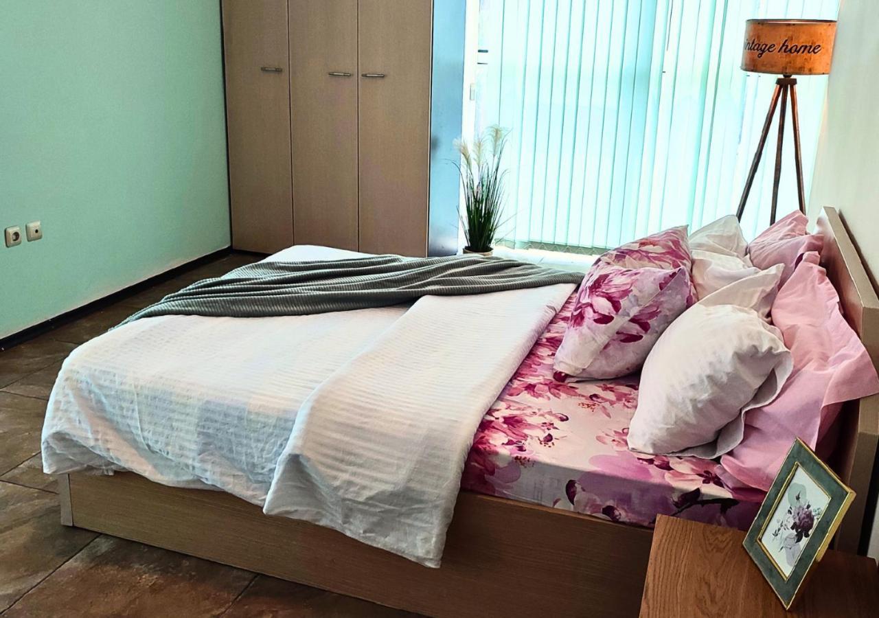 Апартамент Flame Pantai Sunny Bagian luar foto