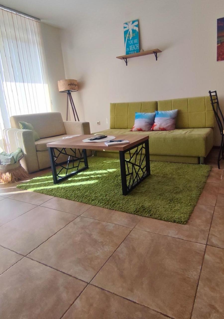 Апартамент Flame Pantai Sunny Ruang foto