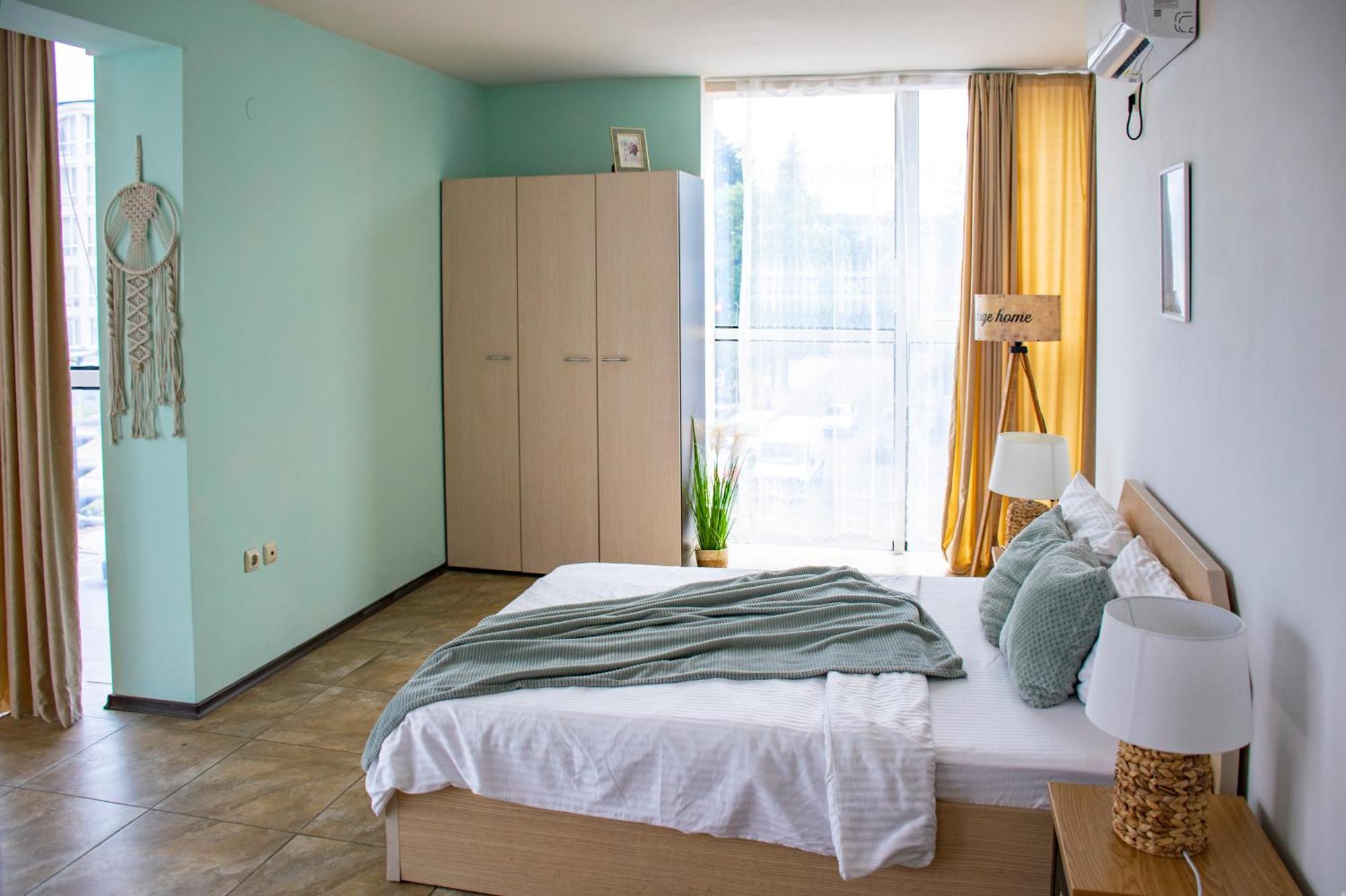 Апартамент Flame Pantai Sunny Bagian luar foto